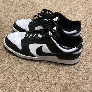 Nike Panda Dunks